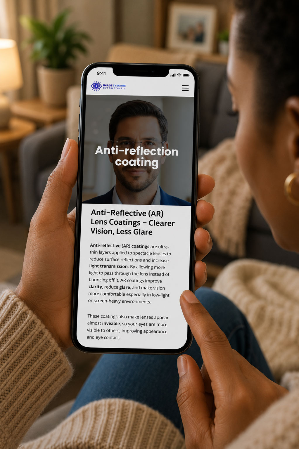 NevadaCloud - Patient engaging in recommendations of Optometrist at home on their own device to better understand Anti-glare AR-lenses
